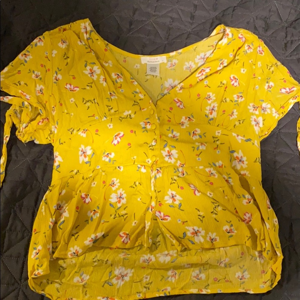 Yellow floral cropped top